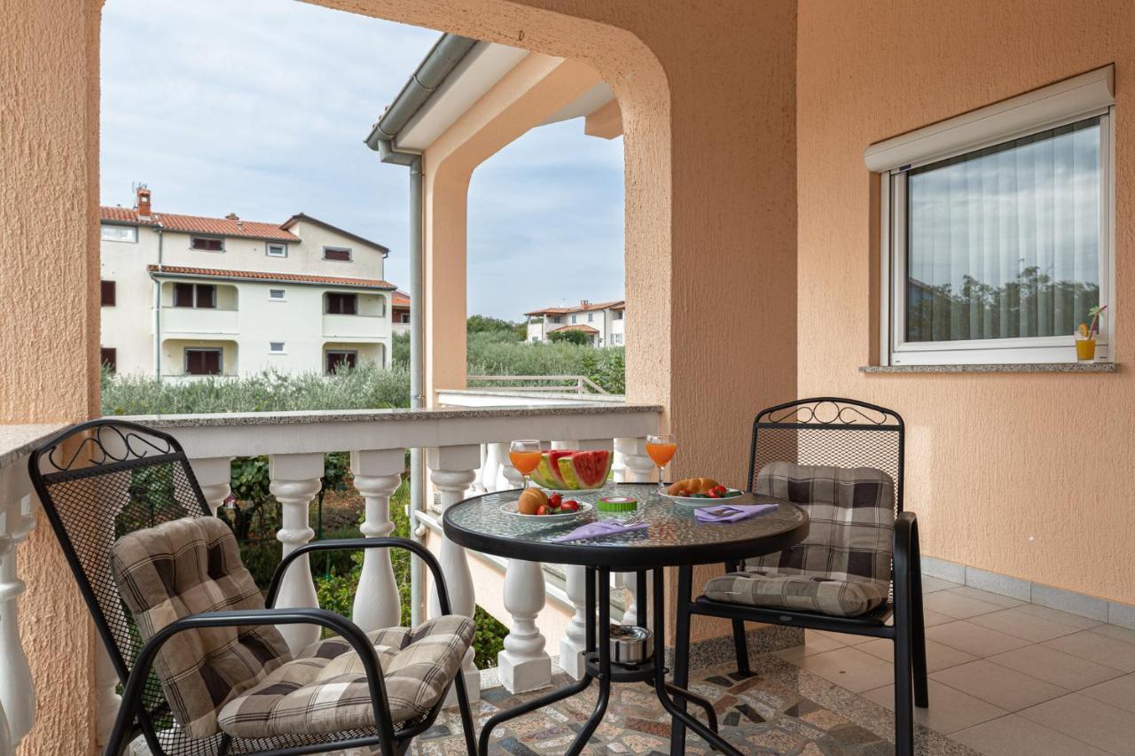 Appartement Haus Delphin à Poreč Extérieur photo
