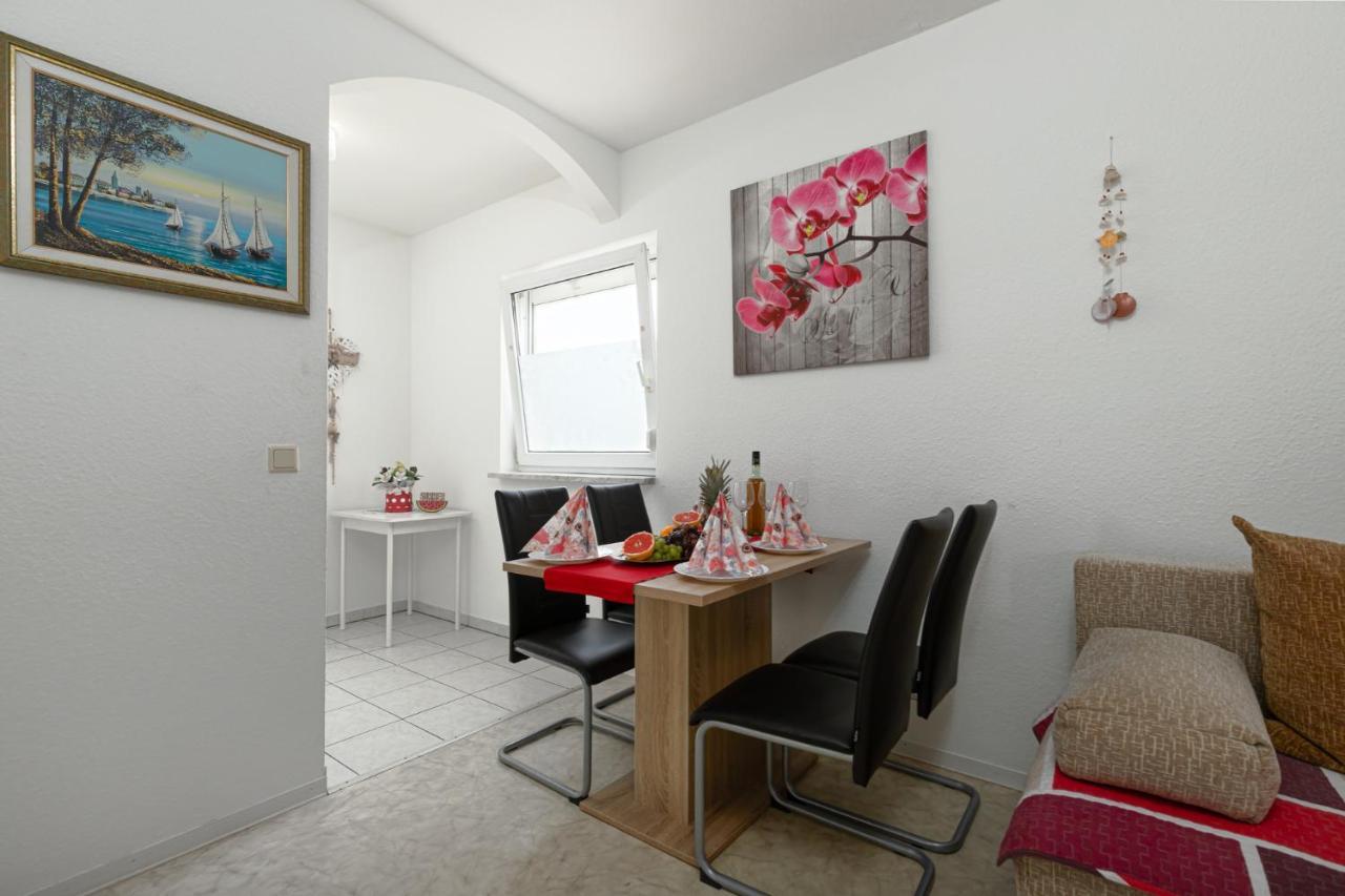 Appartement Haus Delphin à Poreč Extérieur photo
