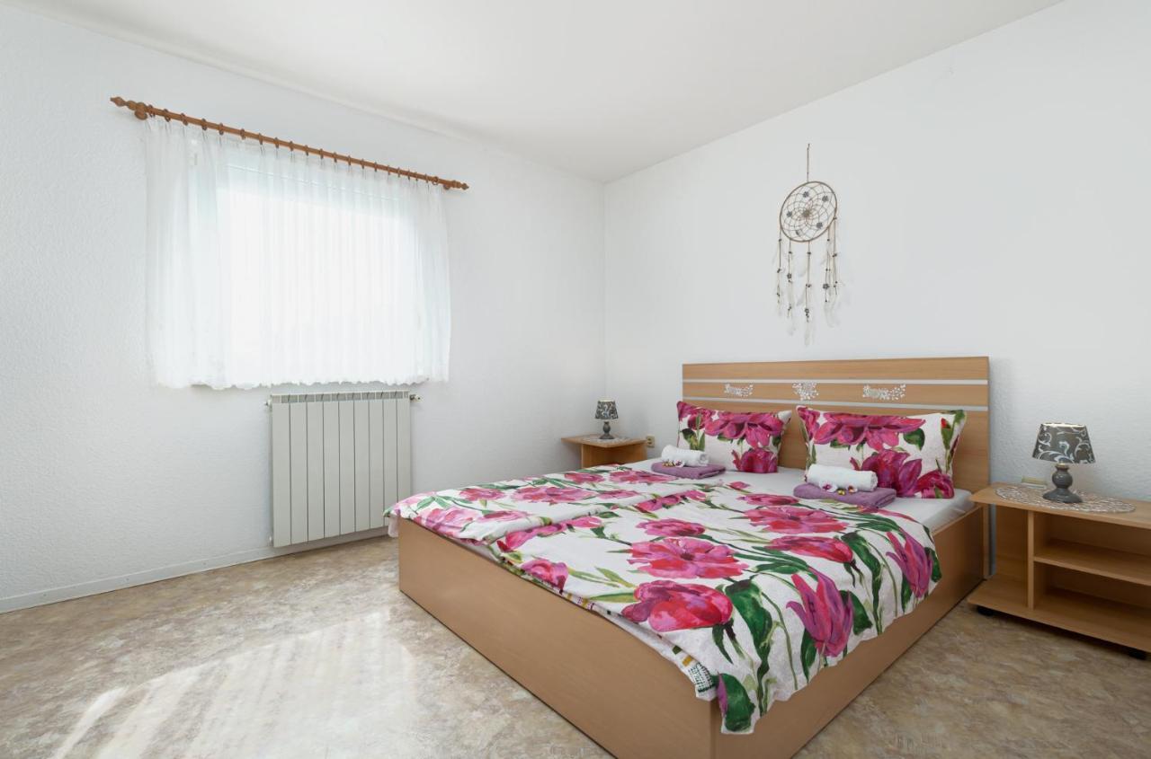 Appartement Haus Delphin à Poreč Extérieur photo